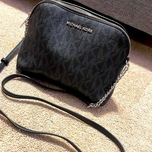 Michael Kors crossbody